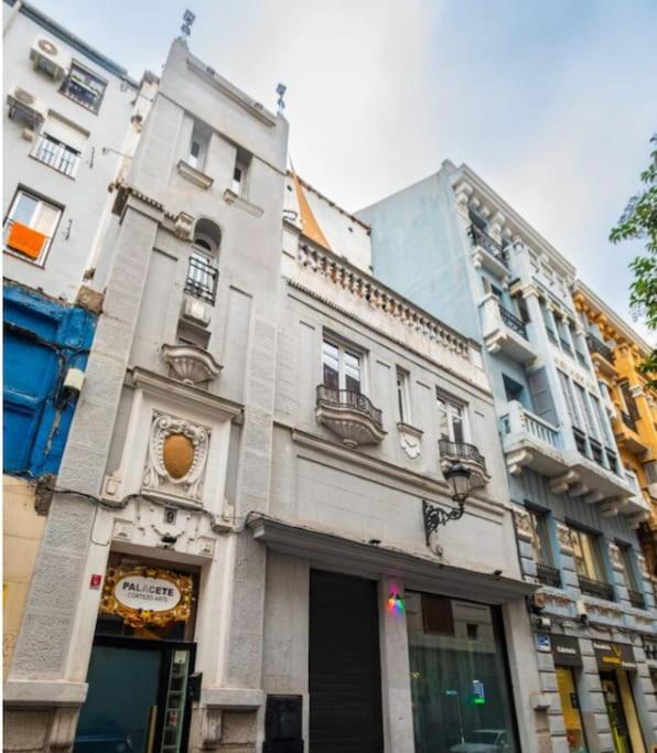 Madrid Centro, Edificio Entero Solo Para Ti Luaran gambar